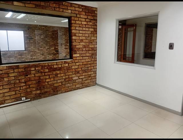 Industrial property to rent in HERIOTDALE